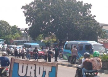 Terjadi Bentrokan Antar Ormas Di Bekasi