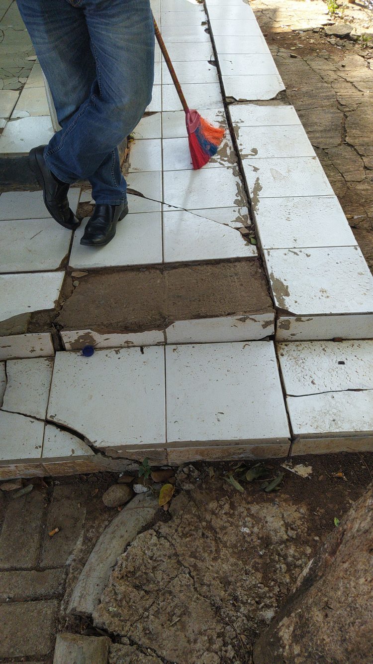 Kepala Sekolah SMAN 1 Cibitung Antara Ada Dan Tiada, Perawatan Besar Diduga Menguap, KCD Berdayakah