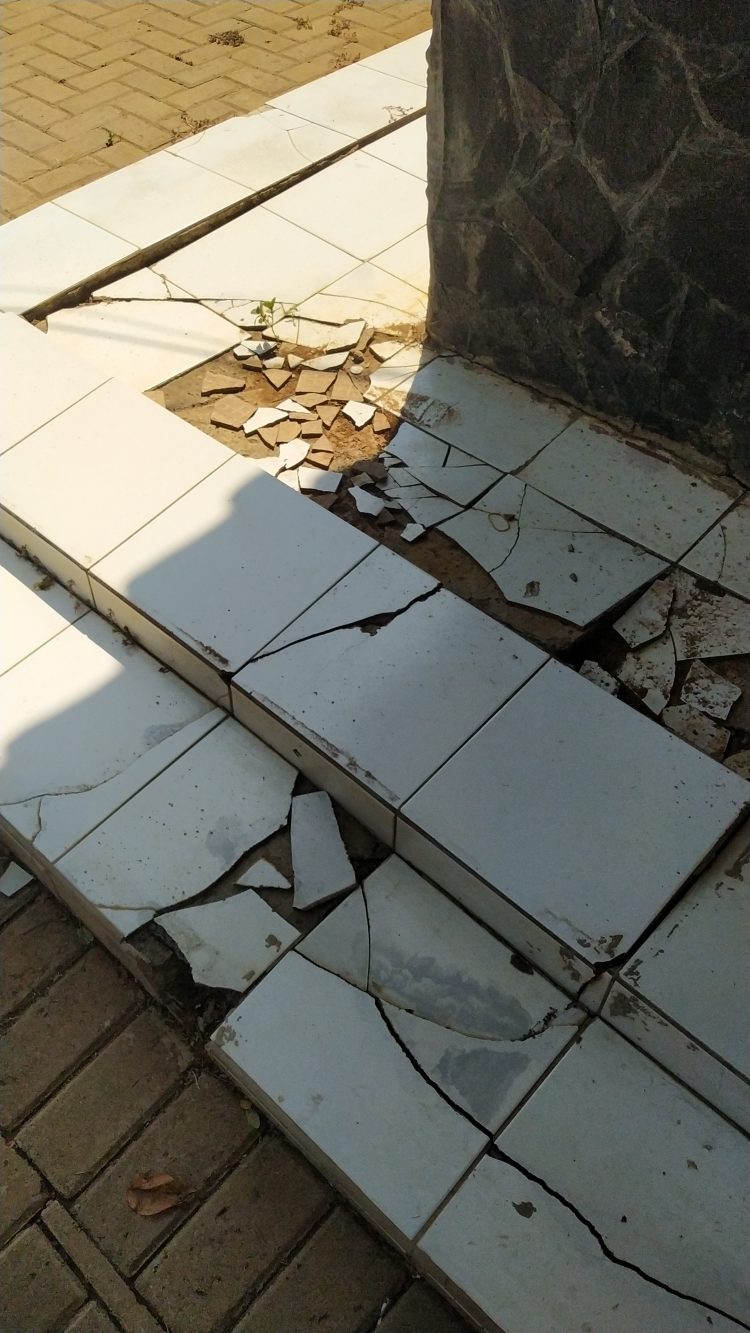 Kepala Sekolah SMAN 1 Cibitung Antara Ada Dan Tiada, Perawatan Besar Diduga Menguap, KCD Berdayakah