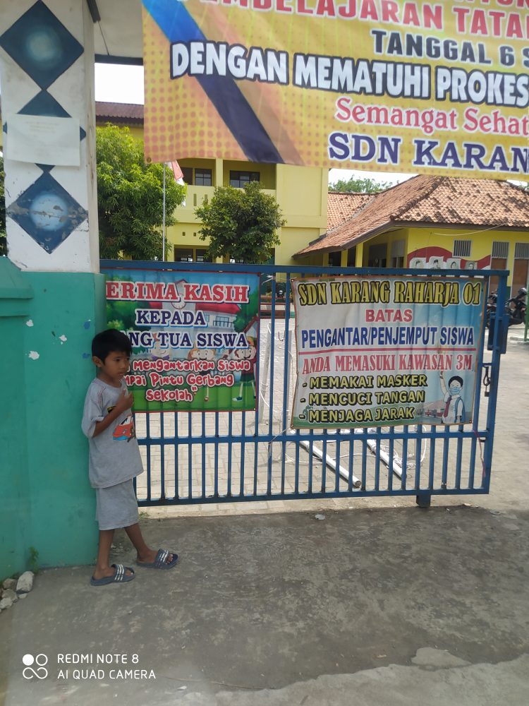Pembelian Buku,Pembelian Alat Multi Media , Perawatan Sekolah SDN Karang Harja 01 Di Curigai Kebenarannya