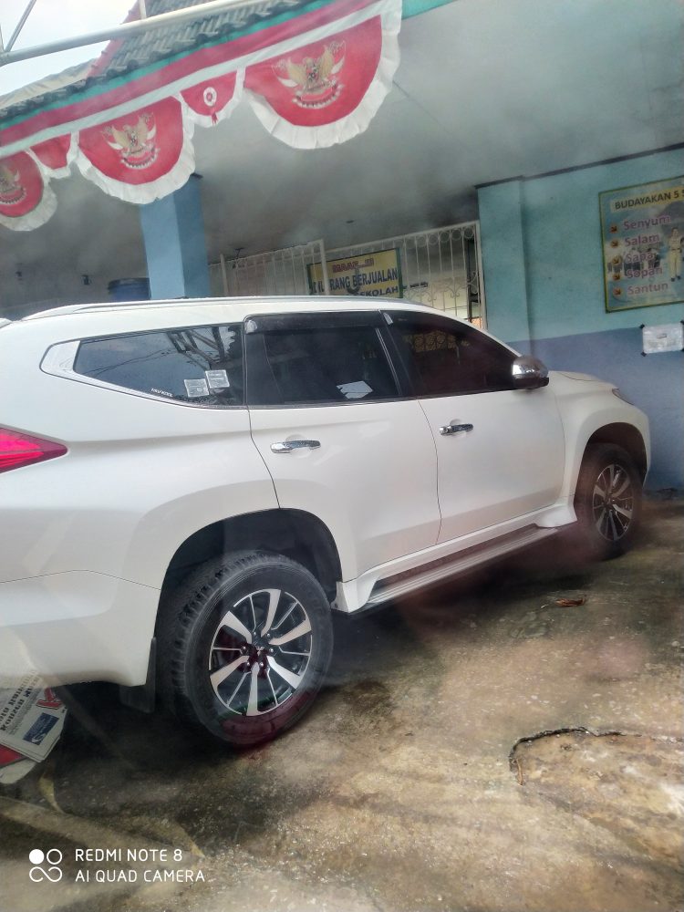 SMPN 4 Cikarang Utara Kepsek Dengan Mobil Mewah, Itu Bisnis Bonsai Kata Dinas