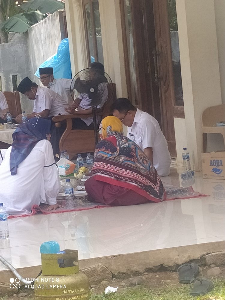 Perbaikan Kantor Desa Cijengkol, Tidak Dapat Jawaban Jelas Anggaran 1 Milyar ,Apakah Begitu Saja Hasilnya ?