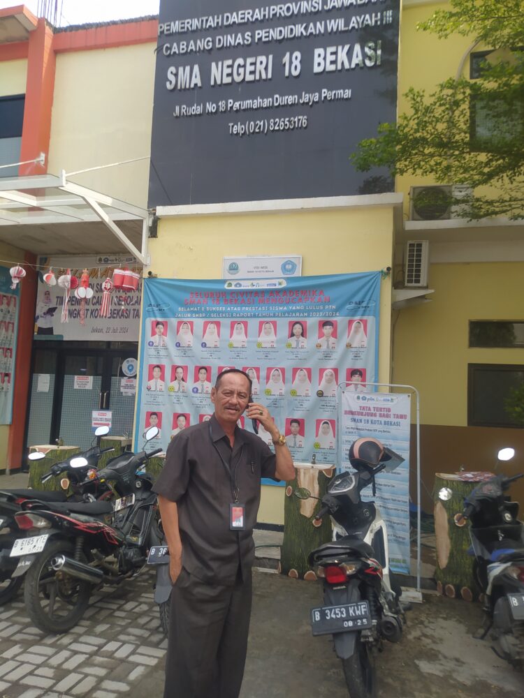 Berbagai Pungutan Di SMAN 18 Kota Bekasi ,Uang Bangunan Diakui 3 Juta Persiswa. Iuran Bulanan 250 Ribu Persiswa Juga Komplit Diakui Tanpa Dosa.
